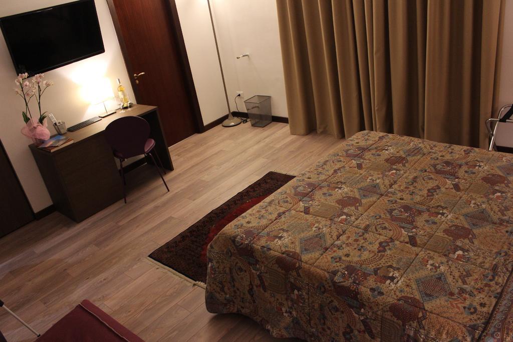 B&B Casa Grant Παλέρμο Δωμάτιο φωτογραφία